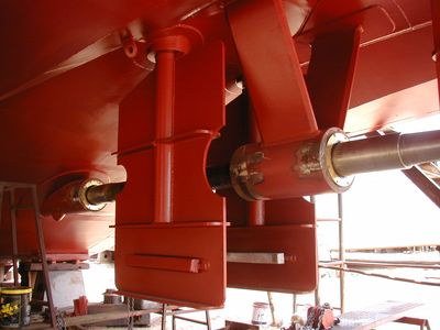 Stern tube / shaft bearing
